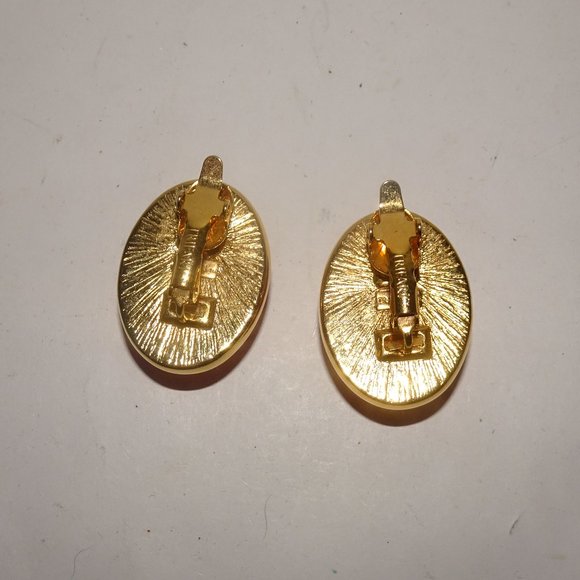Vtg. Trifari TM Cabochon Clip Earrings - Picture 2 of 5